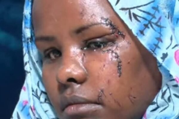 Hooyadan Waxaa Sidan u GAlay Tuugo Kufsan Rabtay